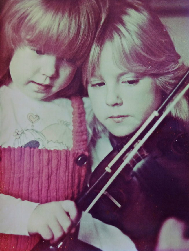 The Koehler Sisters, Rebecca & Gretchen, c. 1977. Courtesy of the Koehler Archives.